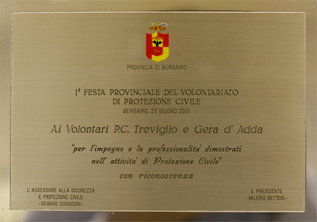 Targa della Provincia di Bergamo per le attività nel 2001.